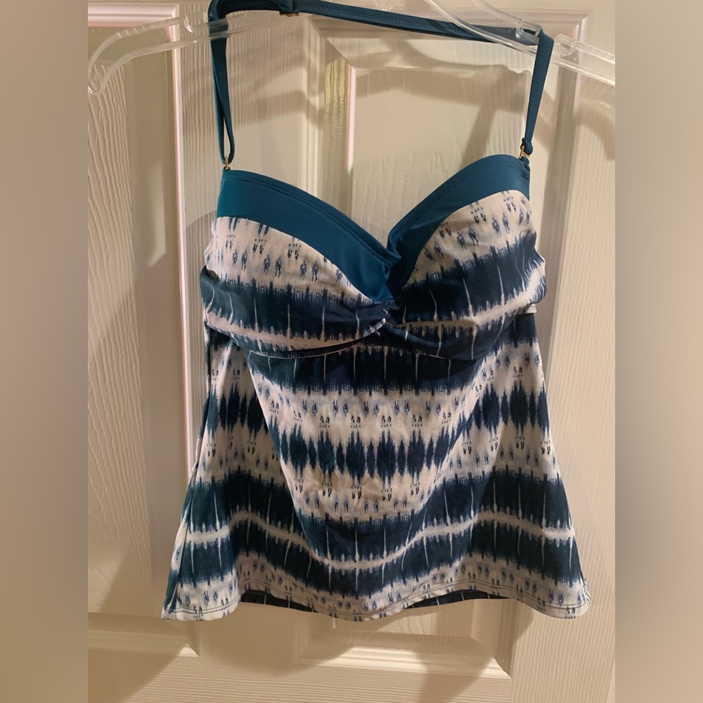 Swim Tank Top w/Halter Neck & Twist Front: Teal/Blue/White Abstract Print, 10
